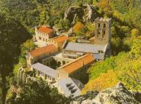 Abbaye Saint-Martin-du-Canigou, Vue depuis la prise d'eau (en 2010)